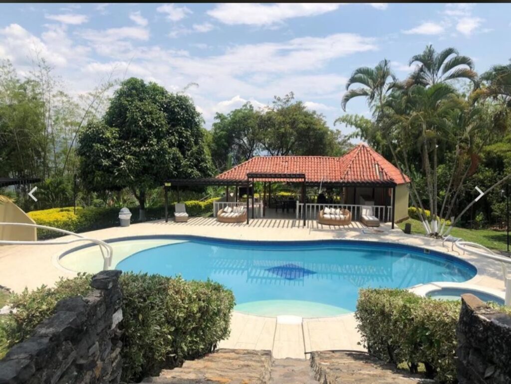 FINCA LA MESA